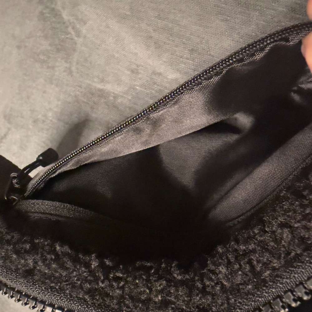 Lole Black Sherpa Belt Bag Fleece Waist Pack Fanny Pack Adjustable Logo Strap - Picture 10 of 11